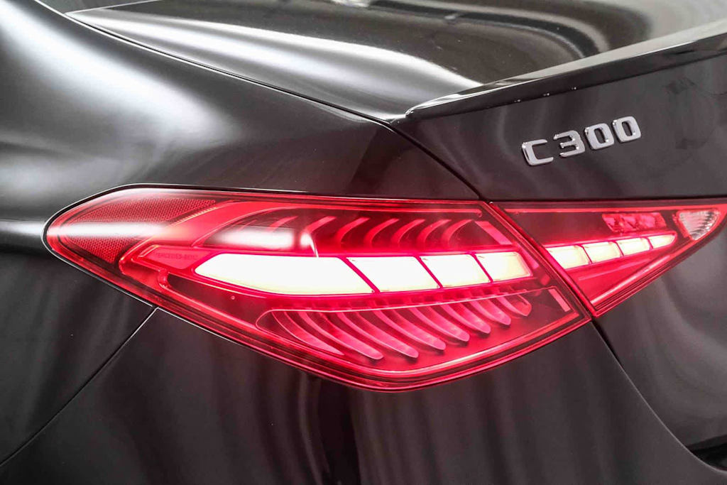 Thumbnail: 2023 Mercedes-Benz C-Class - 18