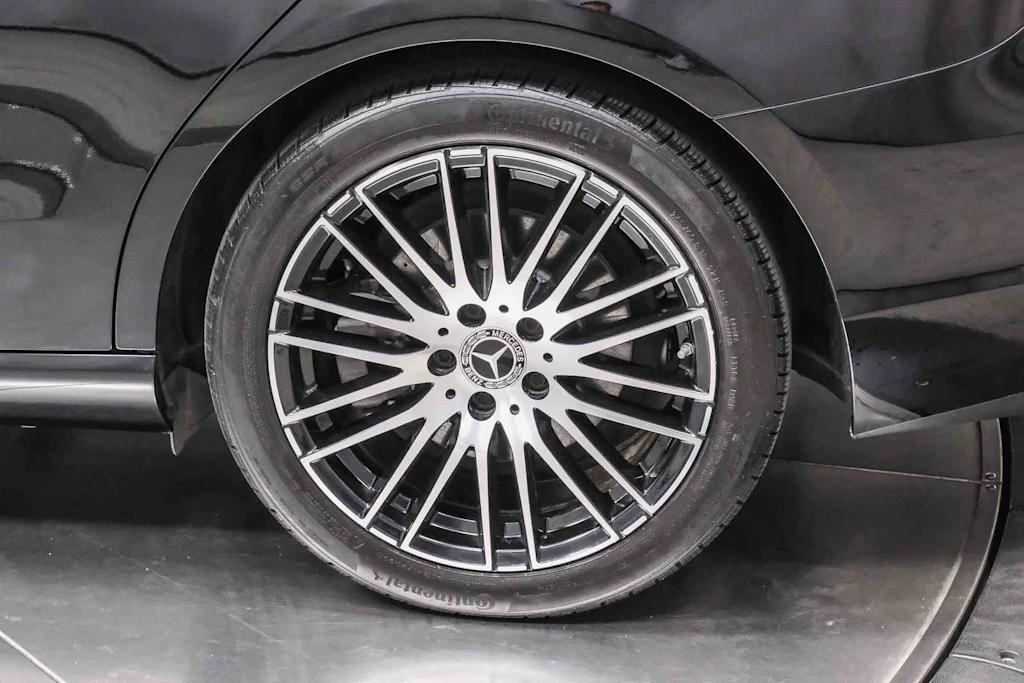 Thumbnail: 2023 Mercedes-Benz C-Class - 7