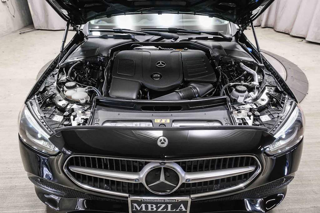Thumbnail: 2023 Mercedes-Benz C-Class - 8