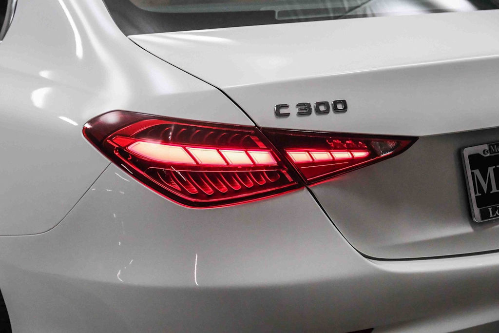 Thumbnail: 2023 Mercedes-Benz C-Class - 18