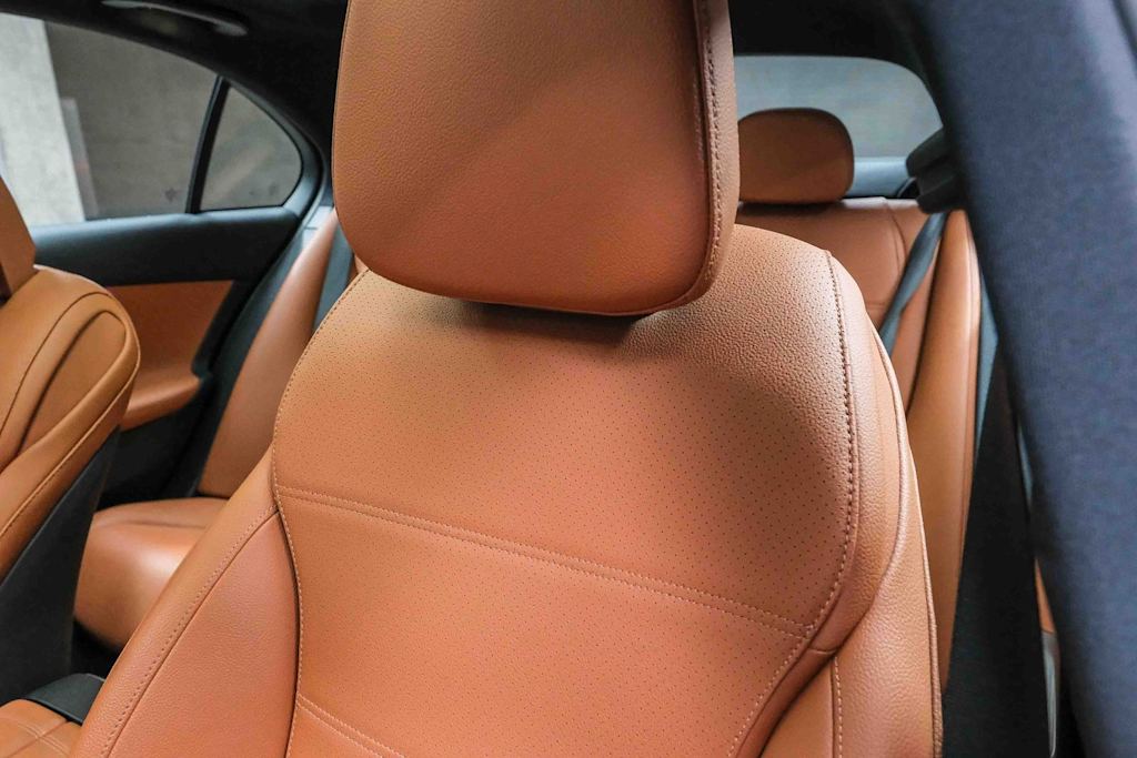 Thumbnail: 2023 Mercedes-Benz C-Class - 22