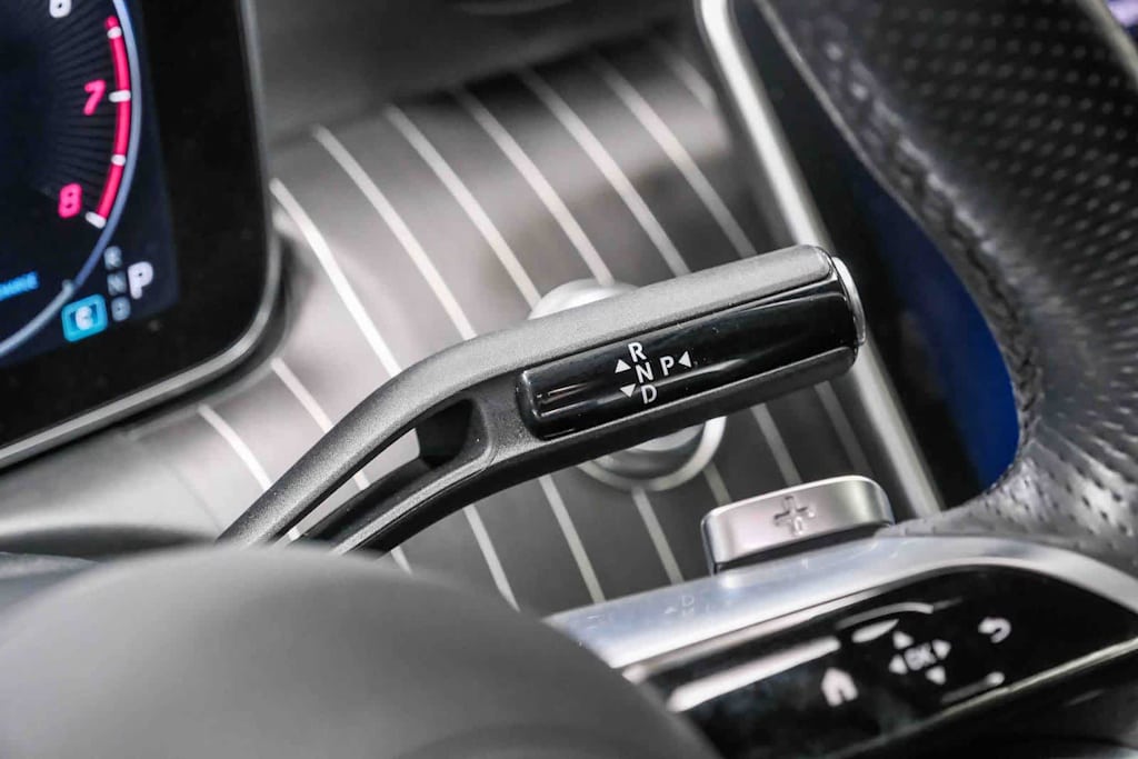 Thumbnail: 2023 Mercedes-Benz C-Class - 15