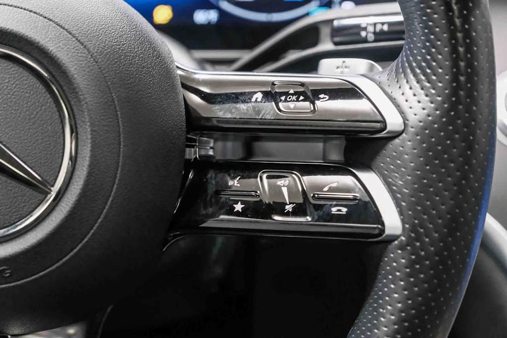 Thumbnail: 2023 Mercedes-Benz C-Class - 24