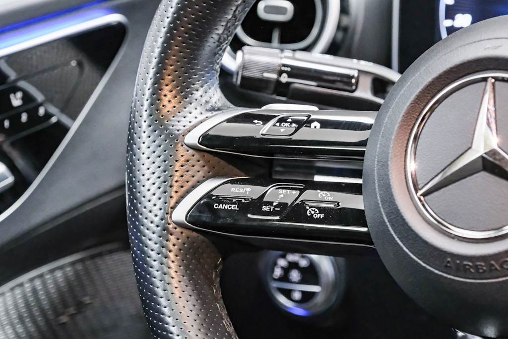 Thumbnail: 2023 Mercedes-Benz C-Class - 26
