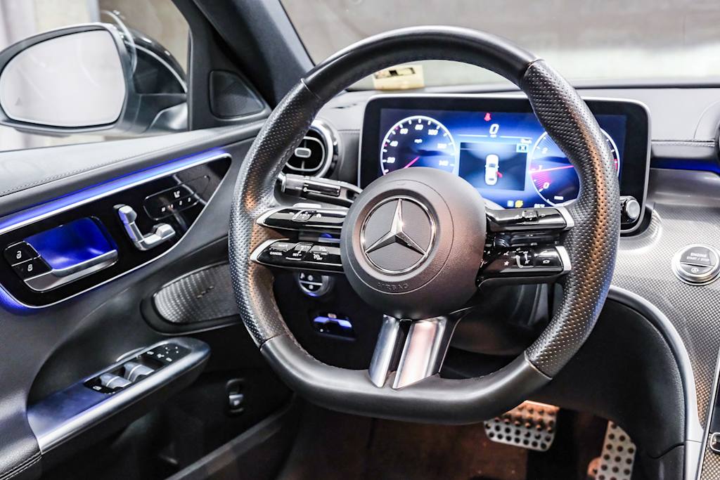 Thumbnail: 2023 Mercedes-Benz C-Class - 9
