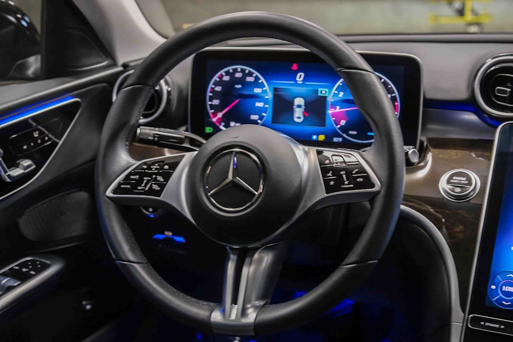 Thumbnail: 2023 Mercedes-Benz C-Class - 8