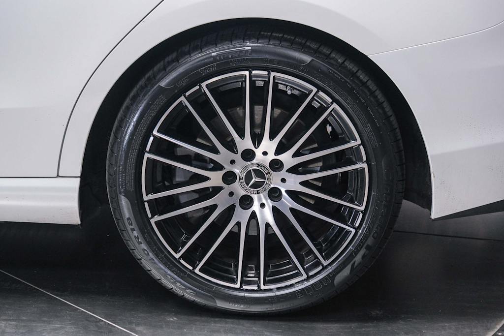 Thumbnail: 2022 Mercedes-Benz C-Class - 6