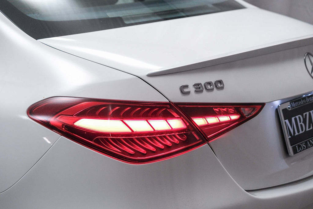 Thumbnail: 2022 Mercedes-Benz C-Class - 18