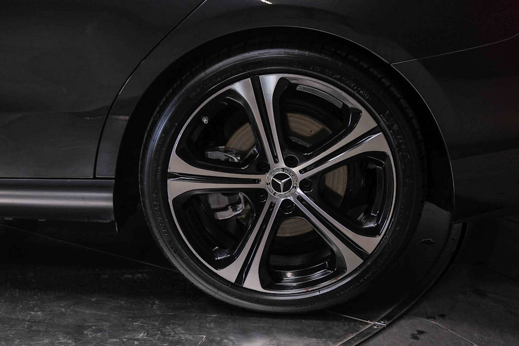 Thumbnail: 2022 Mercedes-Benz C-Class - 7