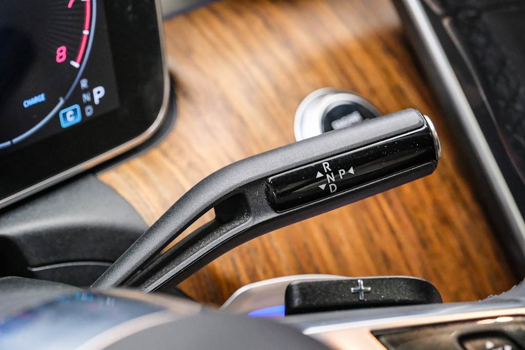 Thumbnail: 2023 Mercedes-Benz C-Class - 6