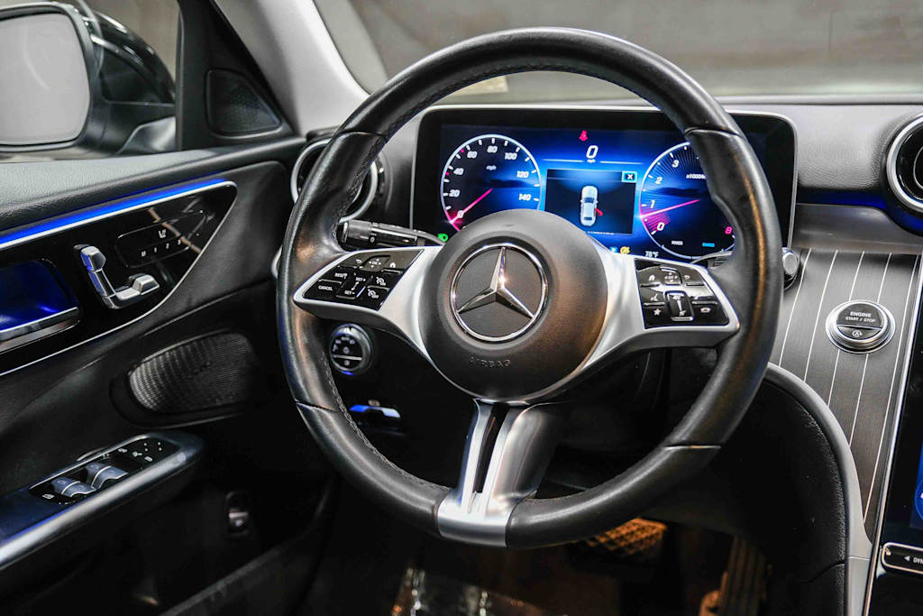 Thumbnail: 2023 Mercedes-Benz C-Class - 10