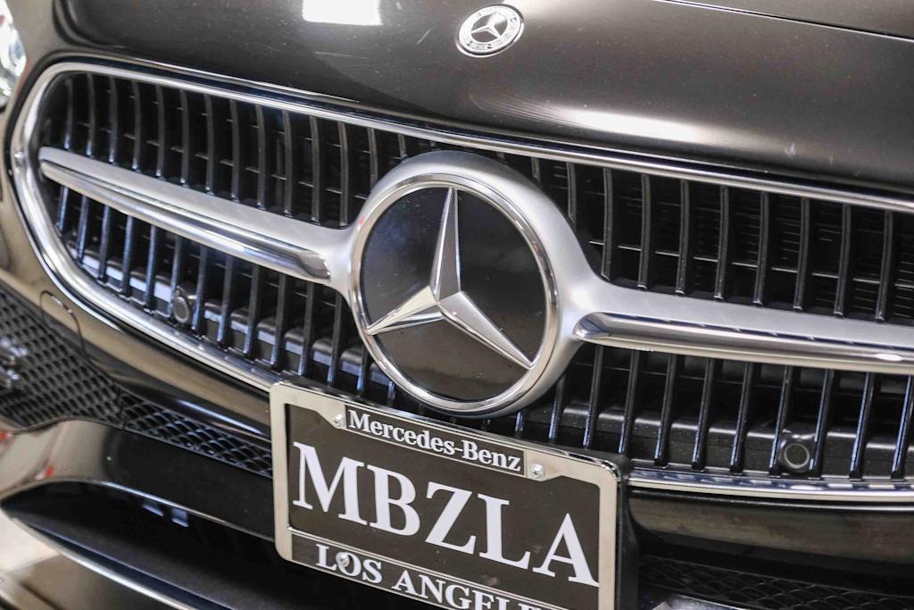 Thumbnail: 2023 Mercedes-Benz C-Class - 7