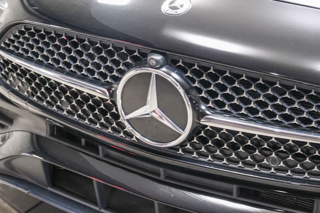 Thumbnail: 2023 Mercedes-Benz C-Class - 7