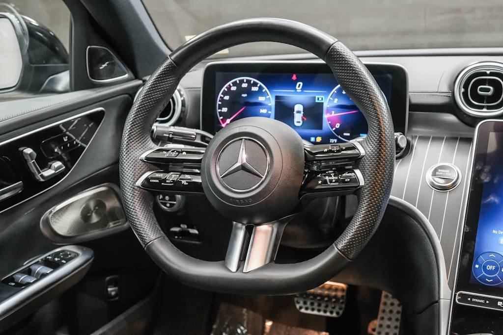 Thumbnail: 2023 Mercedes-Benz C-Class - 10
