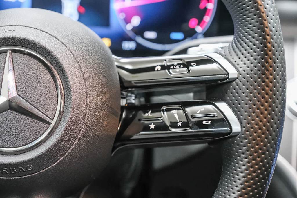 Thumbnail: 2023 Mercedes-Benz C-Class - 24