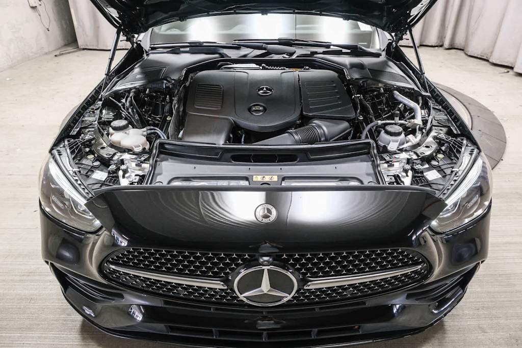 Thumbnail: 2023 Mercedes-Benz C-Class - 9
