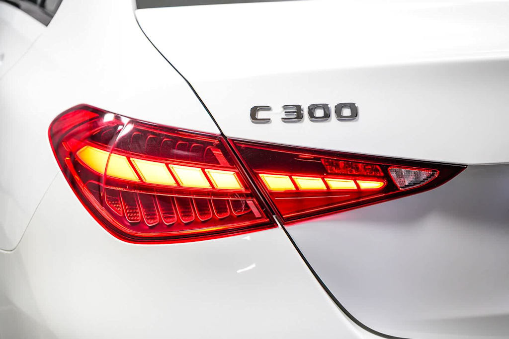Thumbnail: 2023 Mercedes-Benz C-Class - 21