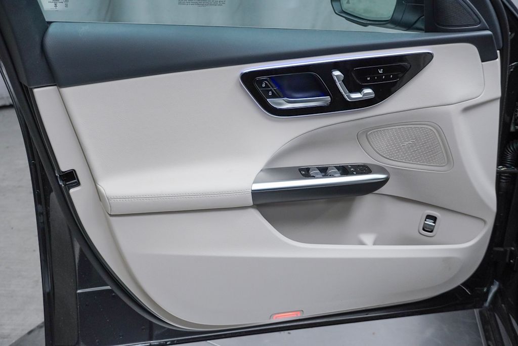 2025 Mercedes-Benz C-Class C 300 27