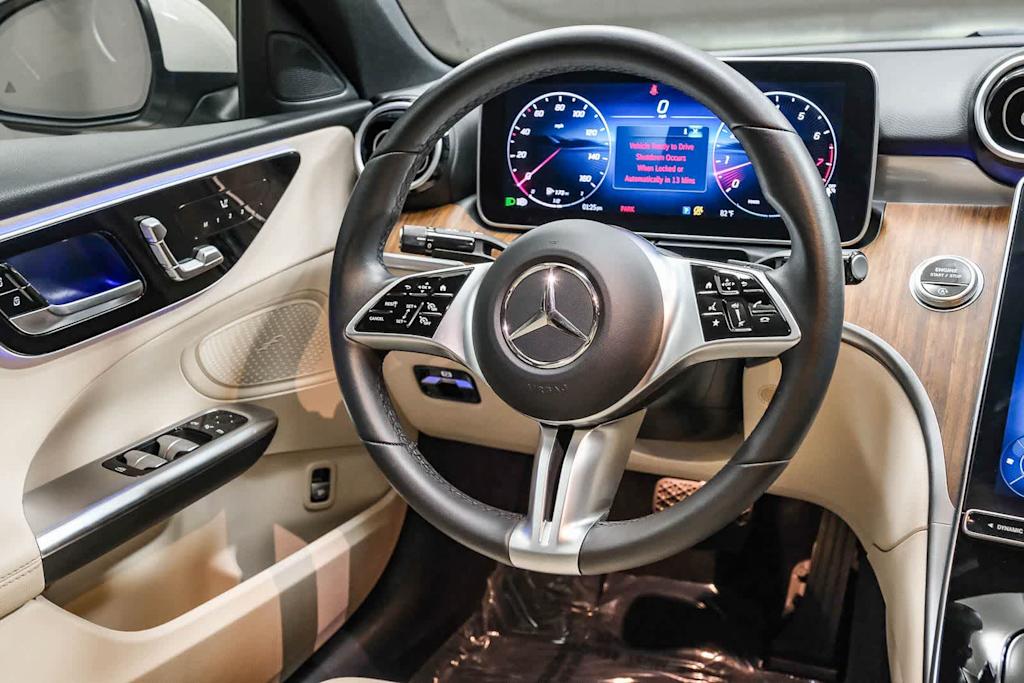 Thumbnail: 2025 Mercedes-Benz C-Class - 10