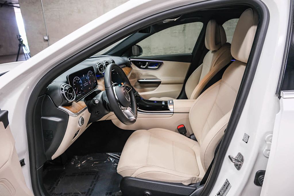 Thumbnail: 2025 Mercedes-Benz C-Class - 12