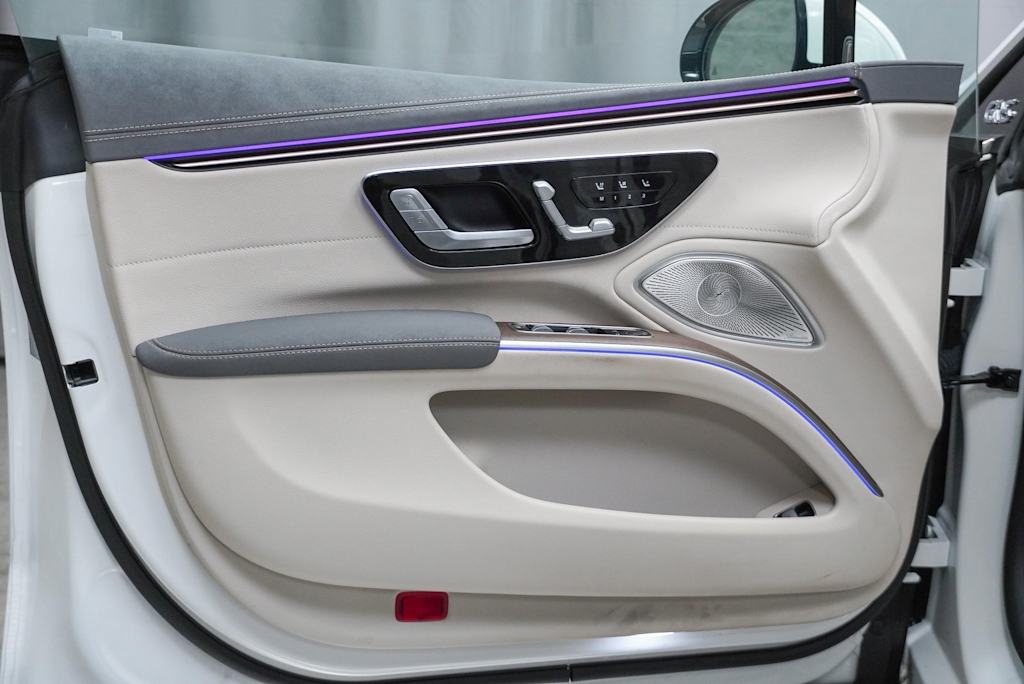 2023 Mercedes-Benz EQS 450+ 23