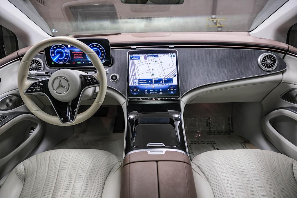 Thumbnail: 2023 Mercedes-Benz EQS - 2