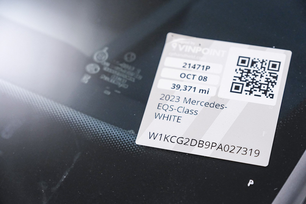 Thumbnail: 2023 Mercedes-Benz EQS - 12