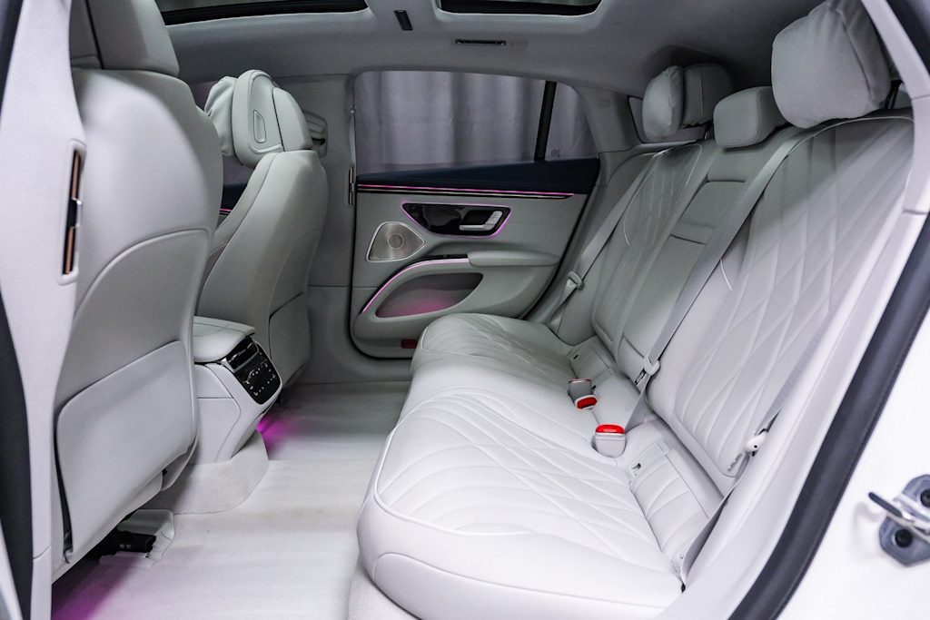 Thumbnail: 2023 Mercedes-Benz EQS - 10