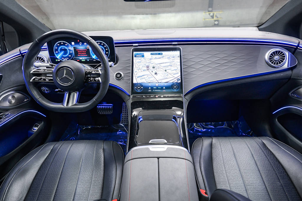 Thumbnail: 2023 Mercedes-Benz EQS - 2