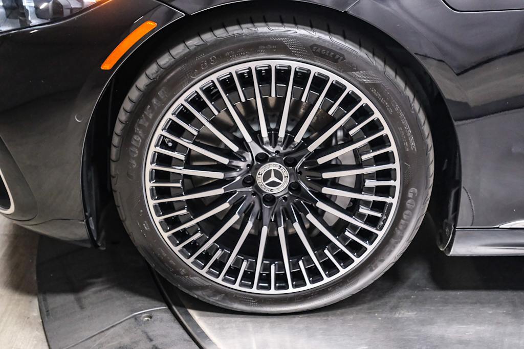 Thumbnail: 2024 Mercedes-Benz EQS - 19