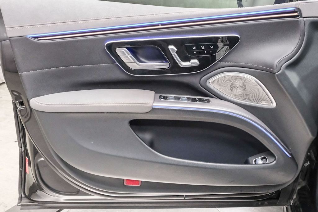 Thumbnail: 2023 Mercedes-Benz EQS - 24