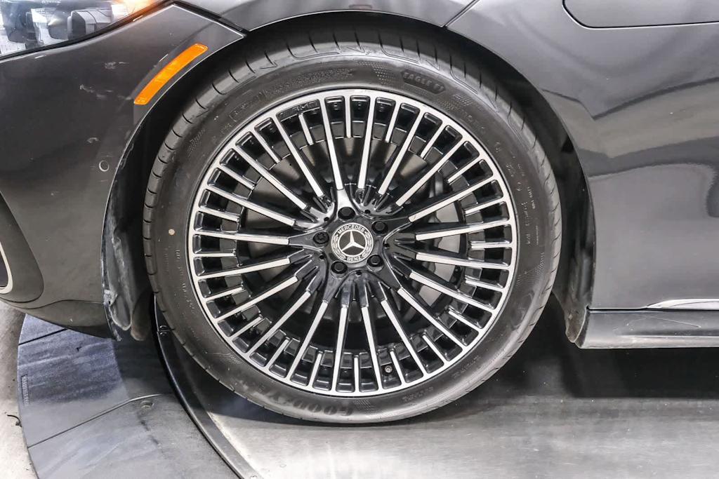 Thumbnail: 2023 Mercedes-Benz EQS - 18