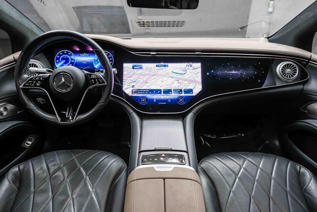 Thumbnail: 2024 Mercedes-Benz EQS - 2