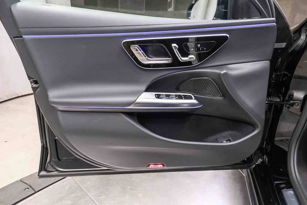 Thumbnail: 2026 Mercedes-Benz E-Class - 22