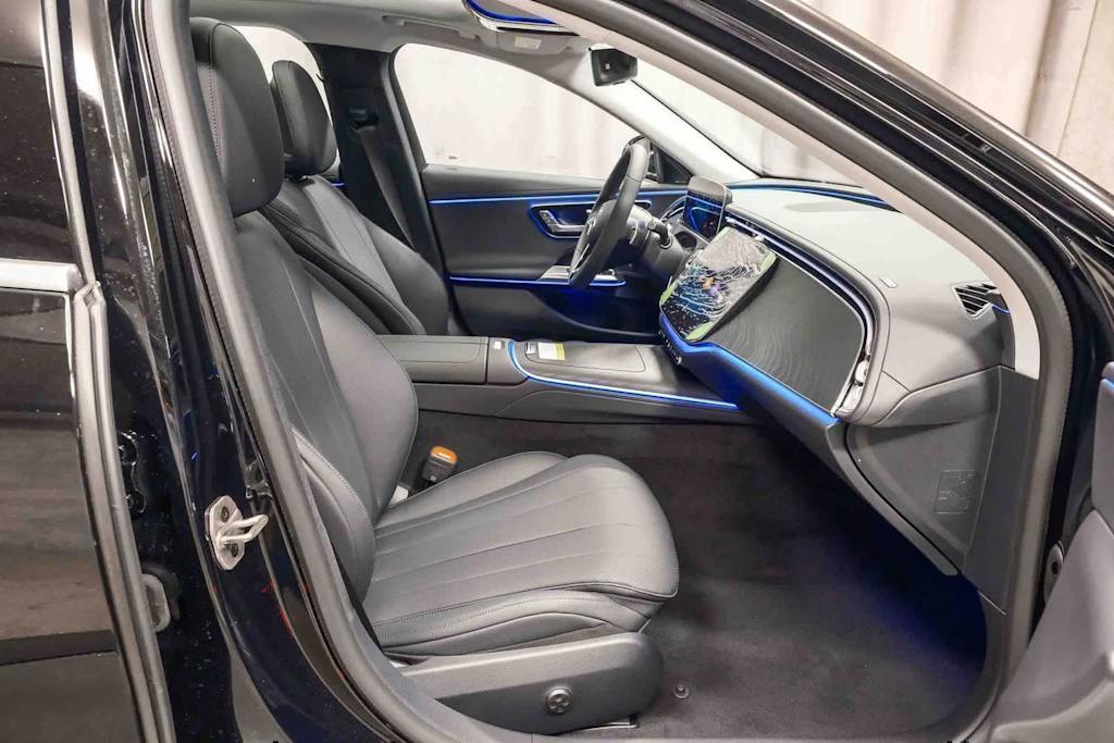 Thumbnail: 2026 Mercedes-Benz E-Class - 10