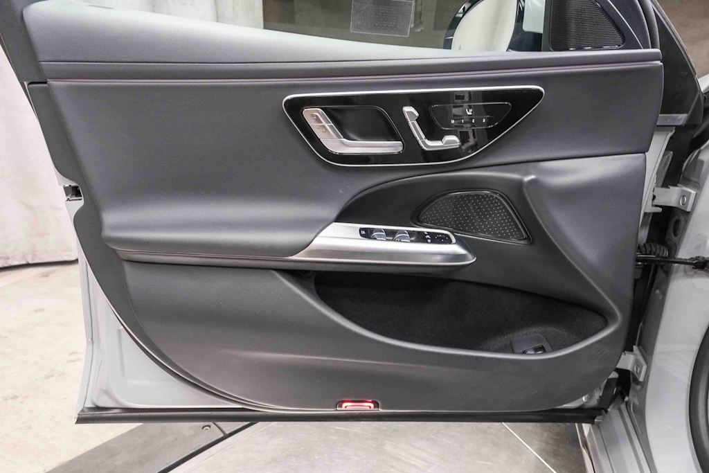 Thumbnail: 2026 Mercedes-Benz E-Class - 24