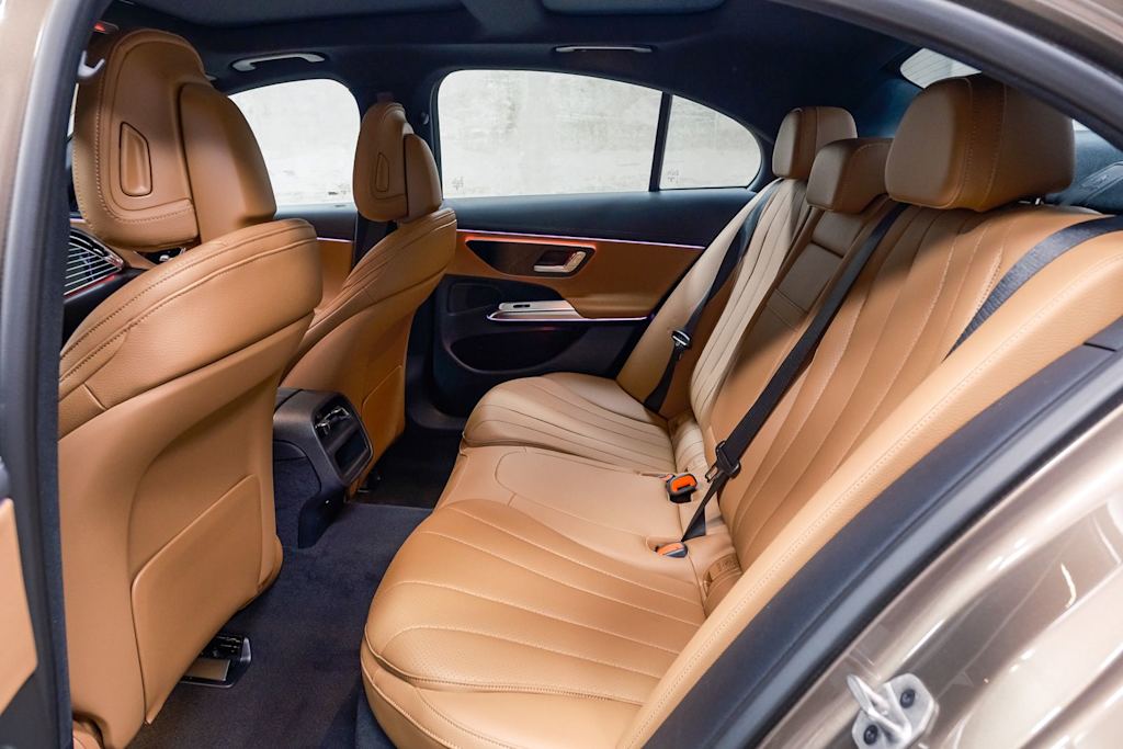 Thumbnail: 2026 Mercedes-Benz E-Class - 13