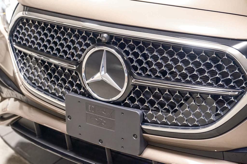 Thumbnail: 2026 Mercedes-Benz E-Class - 21