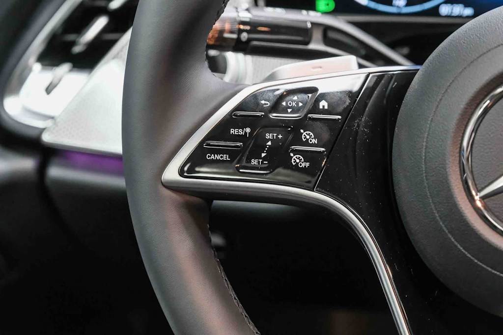 Thumbnail: 2026 Mercedes-Benz E-Class - 27