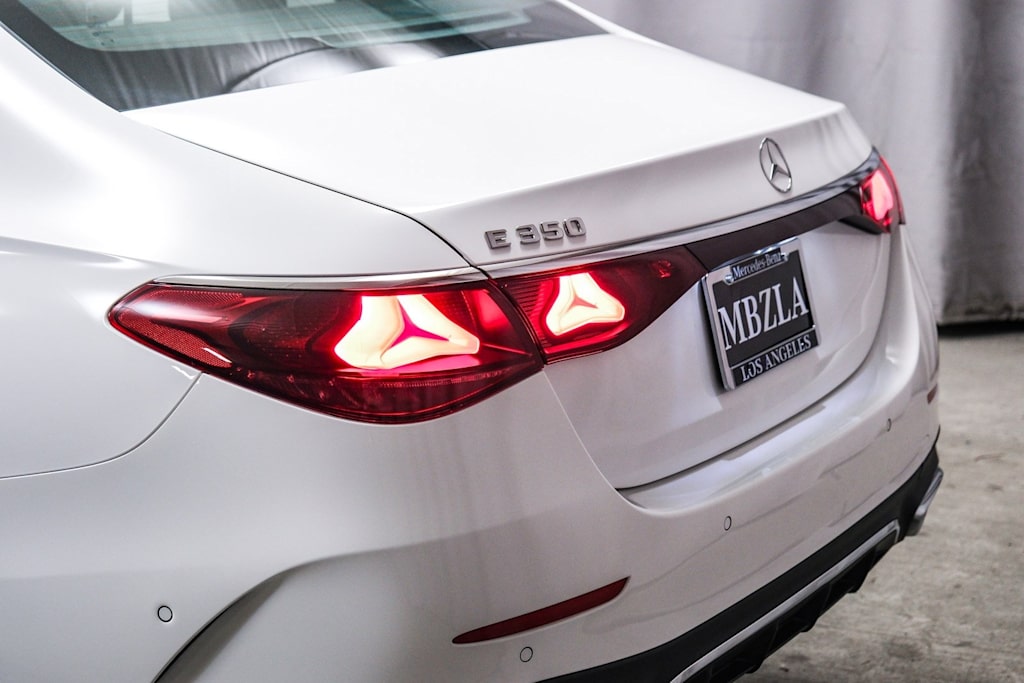 Thumbnail: 2025 Mercedes-Benz E-Class - 6