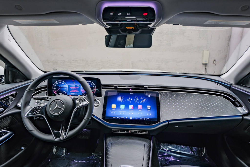 Thumbnail: 2025 Mercedes-Benz E-Class - 2