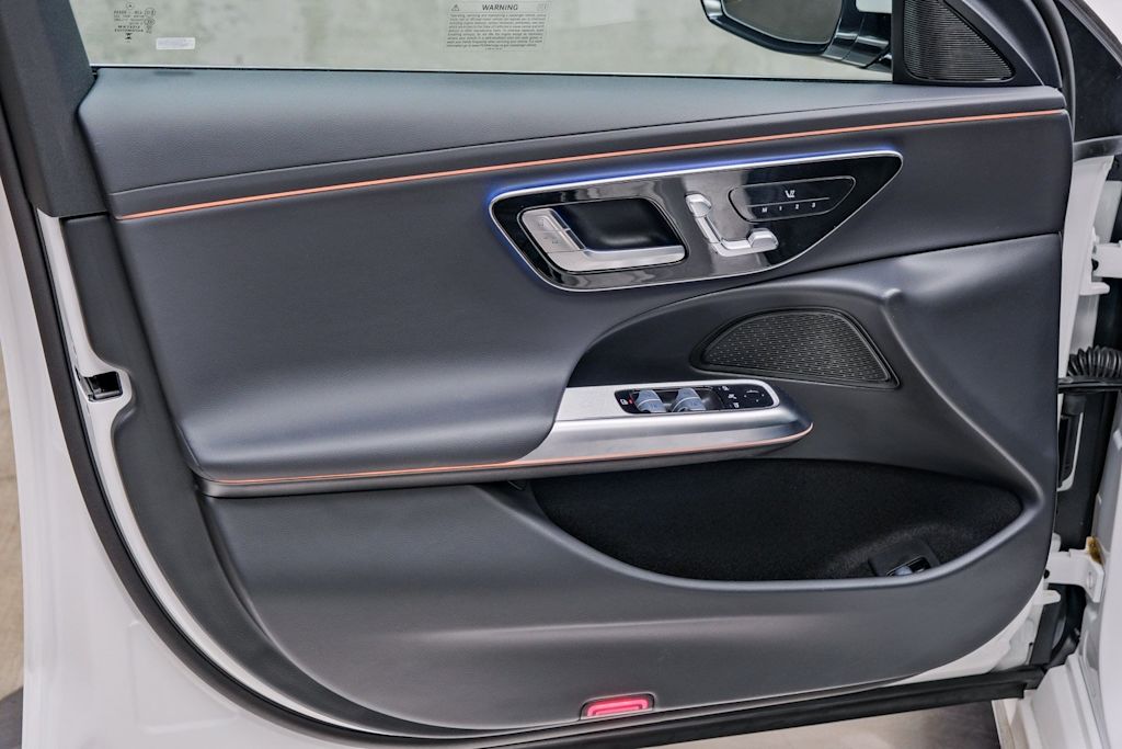 Thumbnail: 2025 Mercedes-Benz E-Class - 23