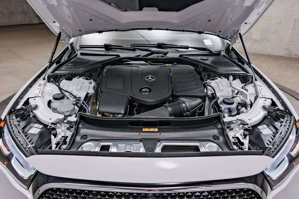 Thumbnail: 2025 Mercedes-Benz E-Class - 8