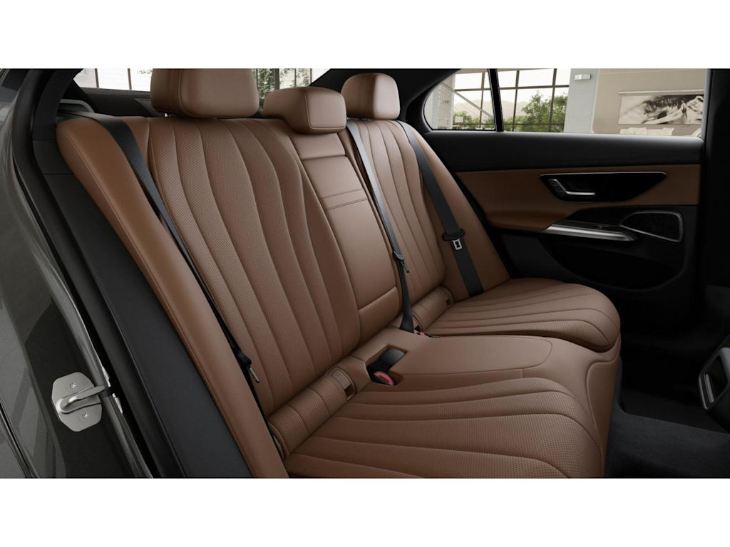 Thumbnail: 2025 Mercedes-Benz E-Class - 8