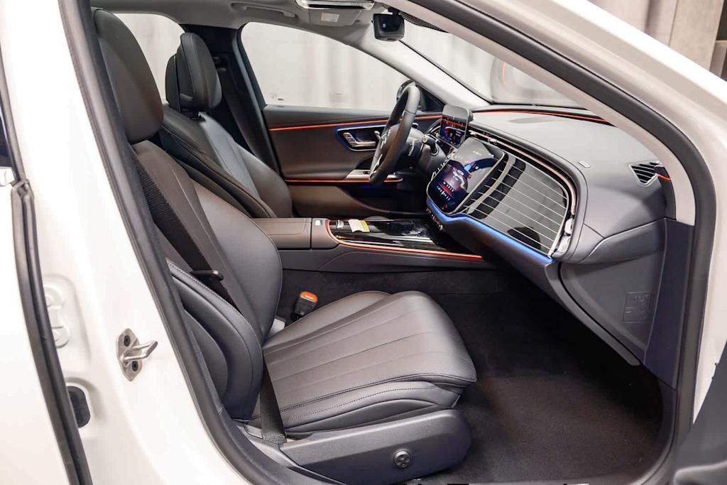 Thumbnail: 2026 Mercedes-Benz E-Class - 10