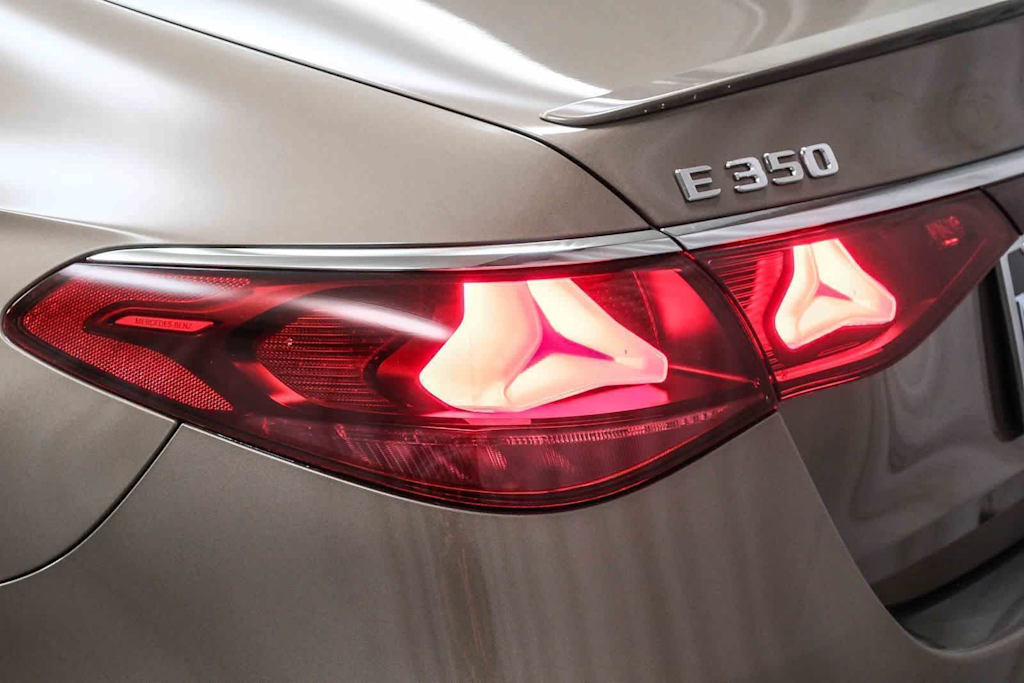 Thumbnail: 2026 Mercedes-Benz E-Class - 19