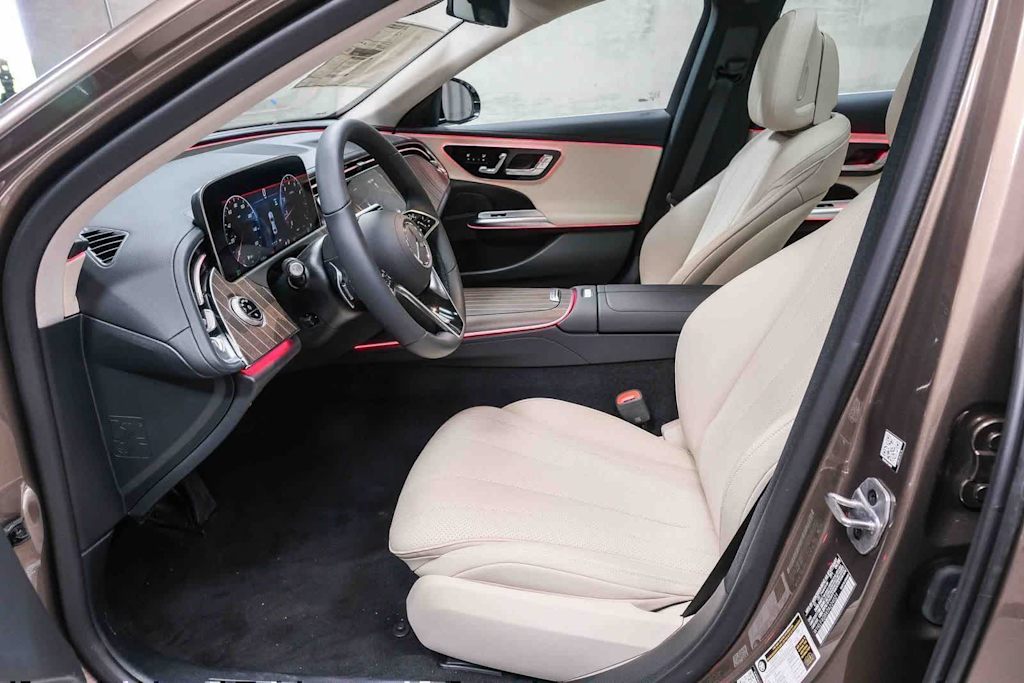 Thumbnail: 2026 Mercedes-Benz E-Class - 12