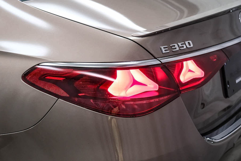 Thumbnail: 2026 Mercedes-Benz E-Class - 19