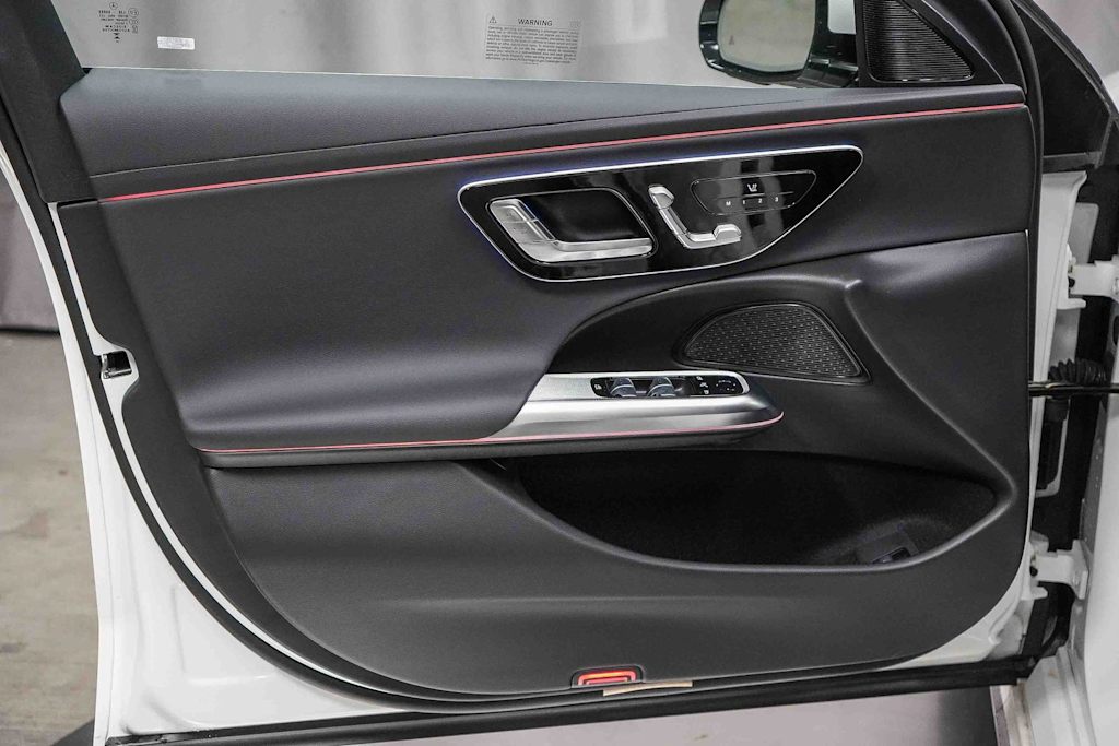 Thumbnail: 2026 Mercedes-Benz E-Class - 23