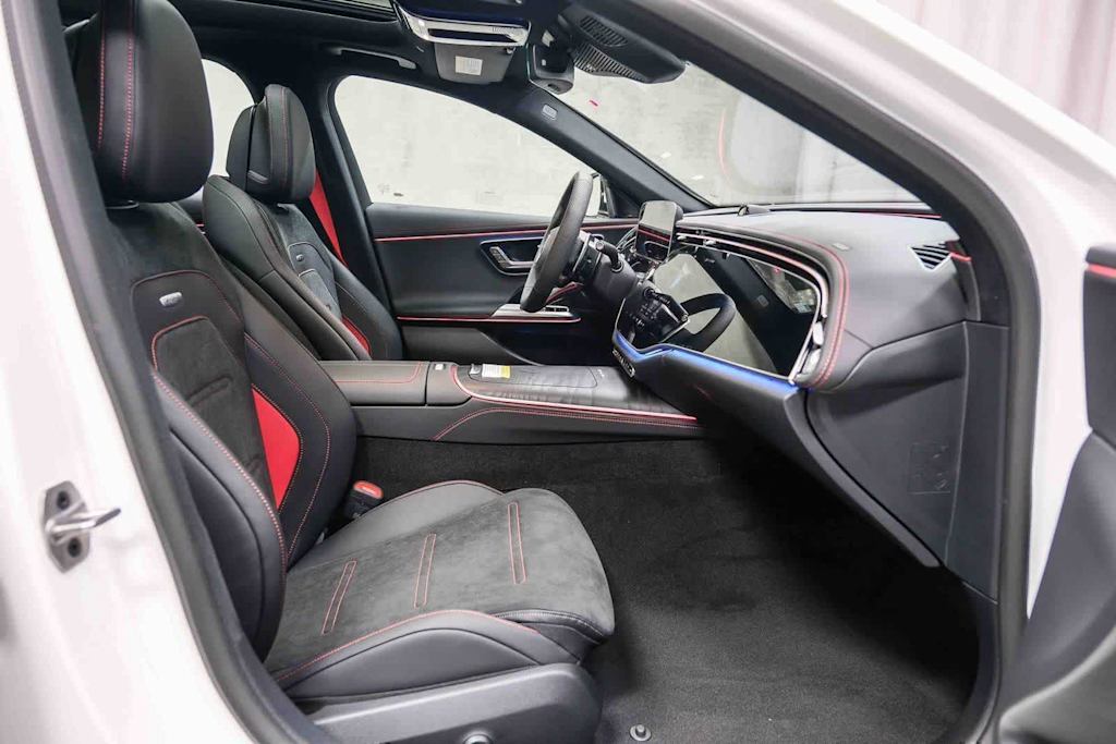 Thumbnail: 2026 Mercedes-Benz E-Class - 10